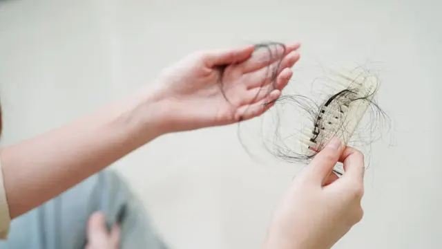 3 Faktor Utama Rambut Mudah Patah dan Cara Mencegahnya